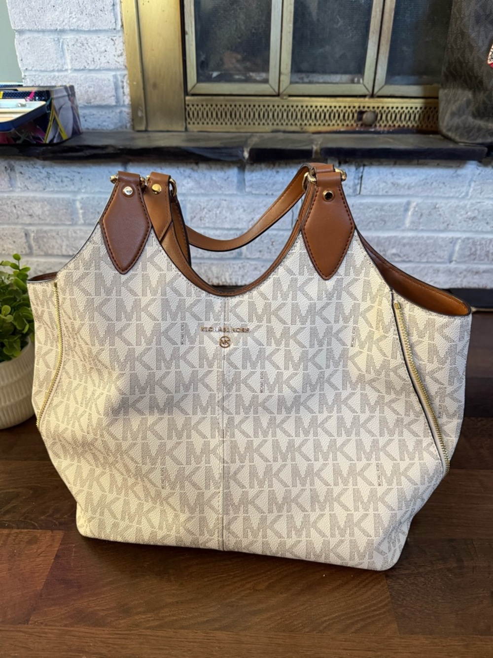 Michael Kors Jetset Cream and Brown Signature Logo Tote